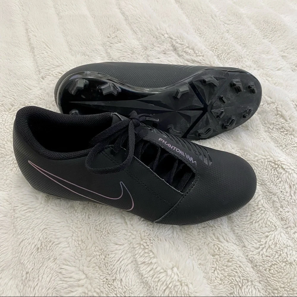 Nike Jr Phantom Venom Club FG Soccer Cleats Size 5.5